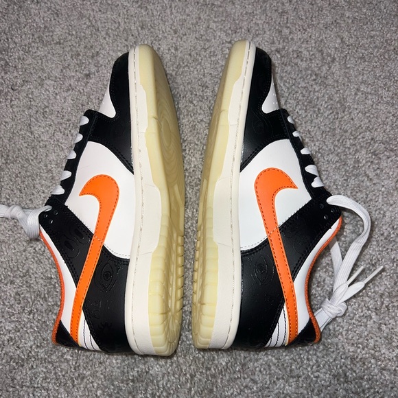 glow in the dark halloween dunks